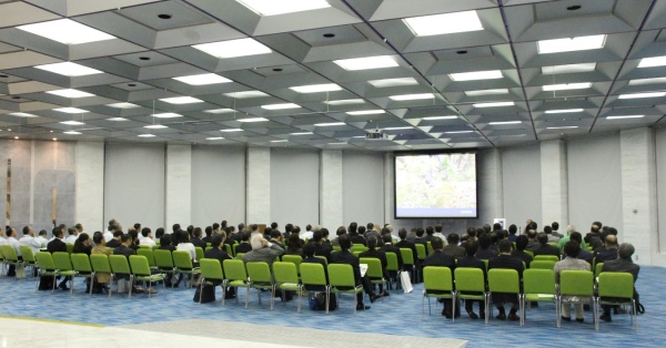 5887-14.7.20京都市消防局記念講演　全体風景.jpg